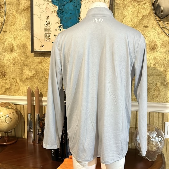 Under Armour 1/4 zip. Tigers - Picture 4 of 8
